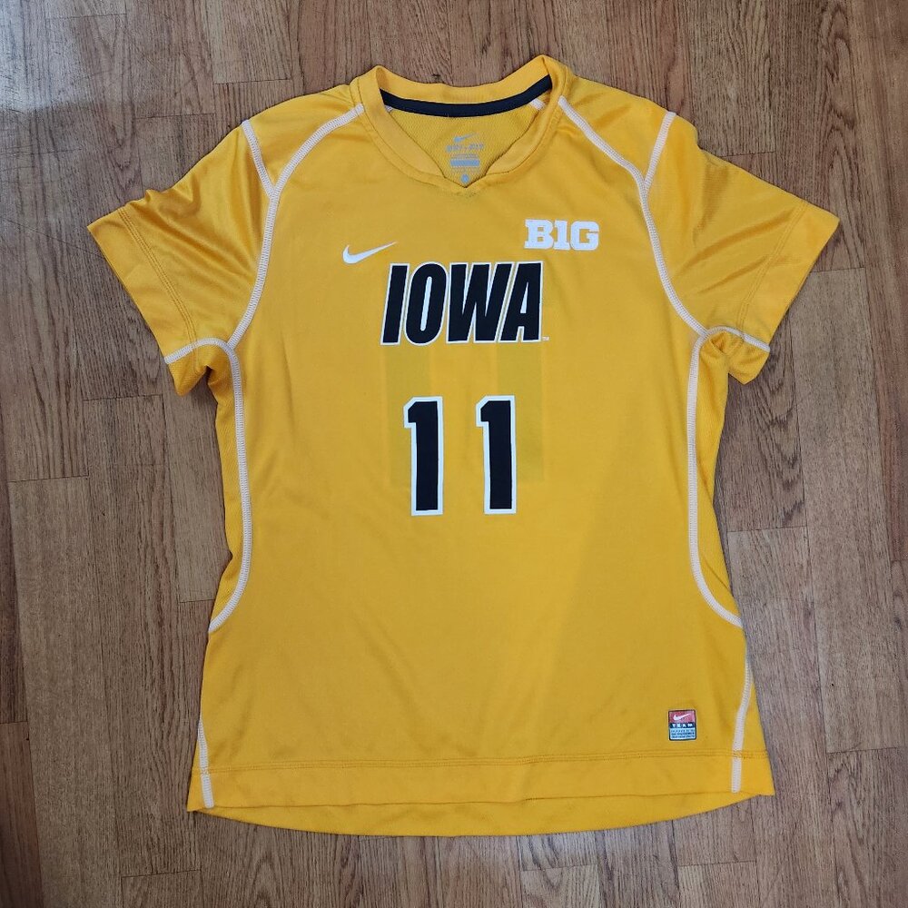 Iowa Hawkeyes Game Worn Soccer Jersey Big 10 Women #11 Sz. L